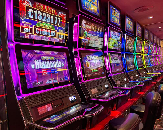 Slot